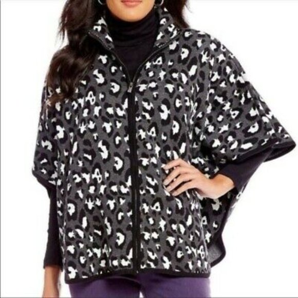 Jones of NY 0X=1X Animal Print Black White Gray Poncho Fall New with Tags - Picture 5 of 5